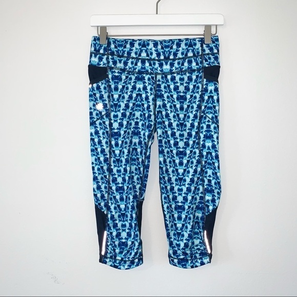 Athleta Free To Be Knicker Capris Tie Dye Blue size XS - Picture 3 of 8